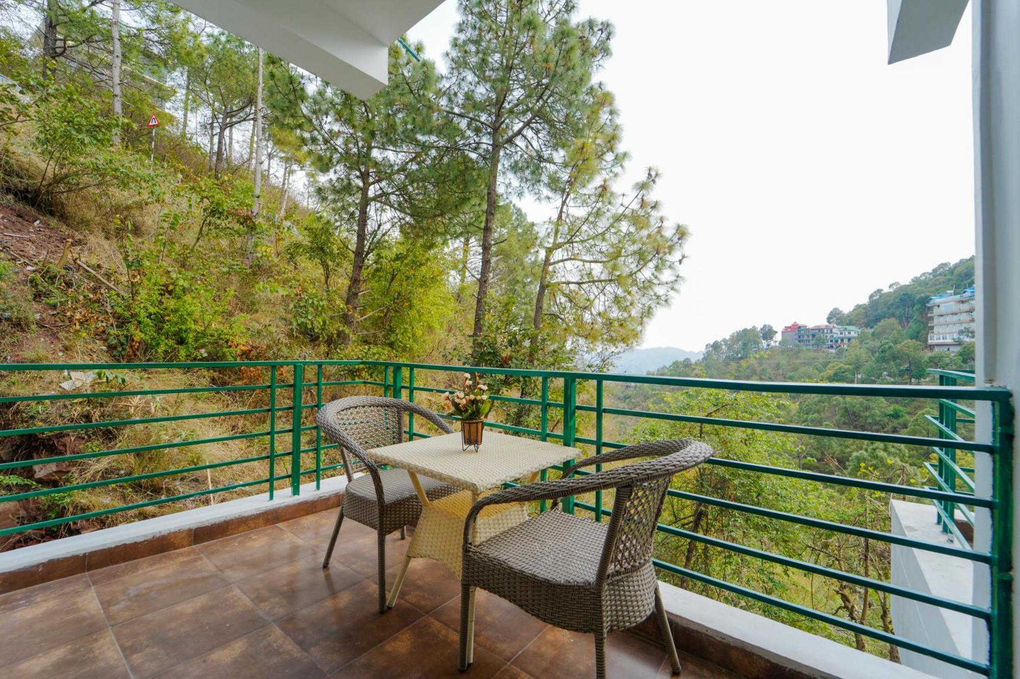 The Kasauli Walk Hotell Exteriör bild
